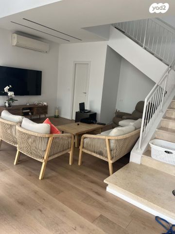 בית פרטי/ קוטג', עזרא 15, שיכוני המזרח, ראשון לציון