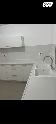 דירה, דרך ארץ 42, עיר היין, אשקלון