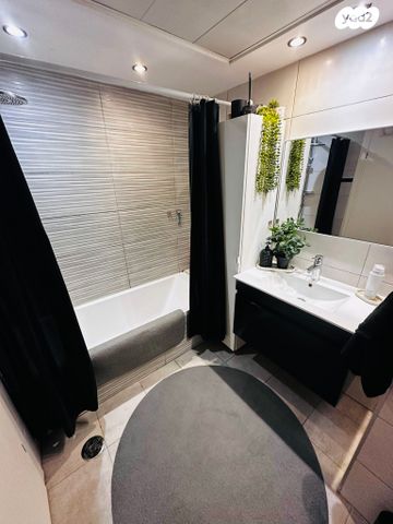 דירה, אברהם מחרז 16, סנטרל פארק / האצטדיון, באר שבע