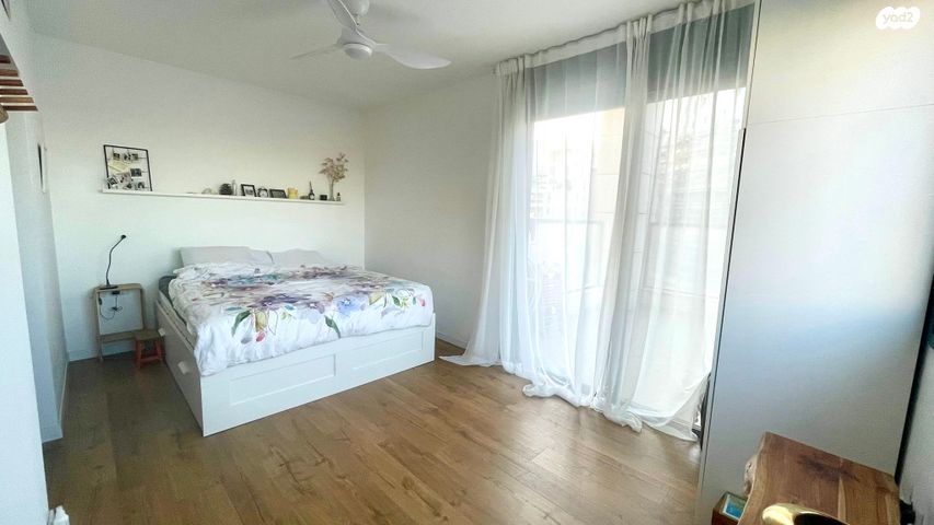 דירה, הגנים 12, נווה גן, רמת השרון