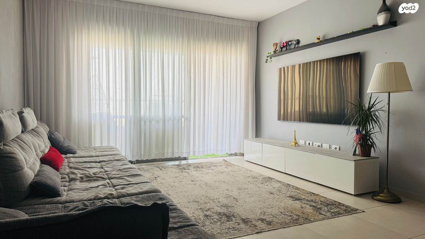 דירה, אברהם מחרז 16, סנטרל פארק / האצטדיון, באר שבע