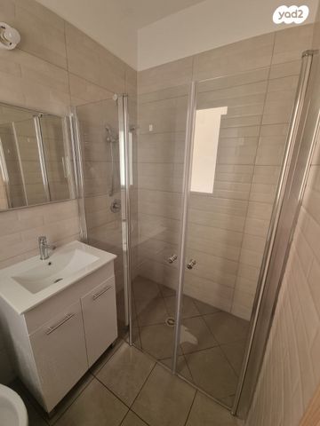 דירה, שדרות הרב משה שמואל שפירא 4, פארק המושבה, באר יעקב