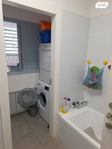 דירה, דוכיפת 26, סנסן, צור הדסה