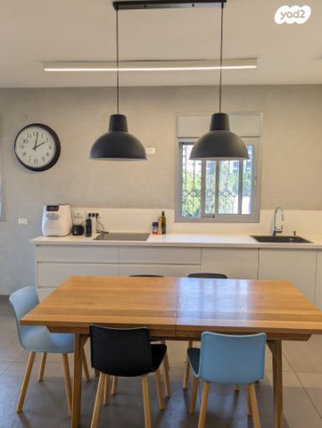 דירה, המפנה 24, ארלוזורוב, גבעתיים