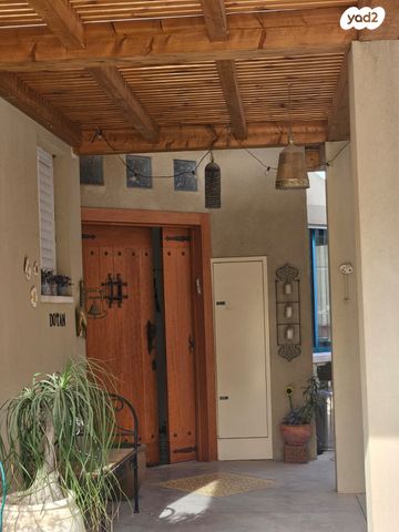 בית פרטי/ קוטג', מרגלית 12, אלונים, שוהם