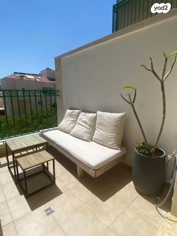 דירה, חלוקי נחל 16, נופי סלע, מעלה אדומים