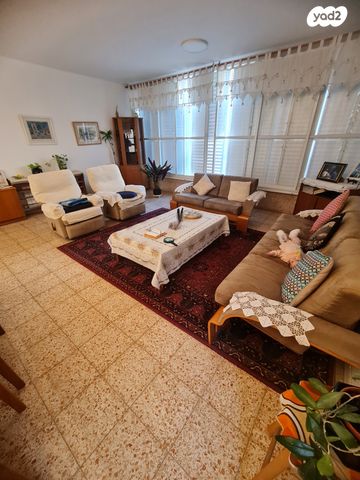 דירה, הנגב 12, מרכז העיר דרום, נתניה