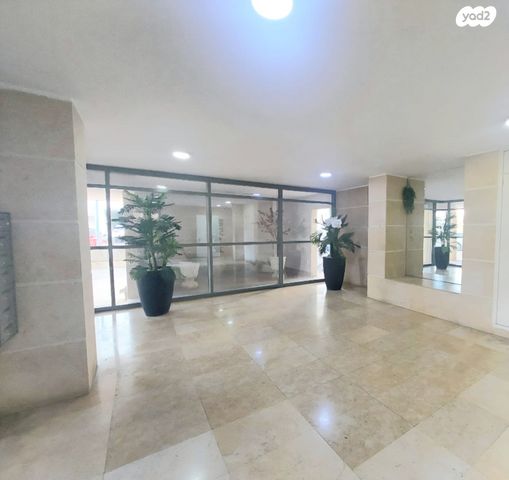 דירה, ארלוזורוב 19, רובע ה', אשדוד