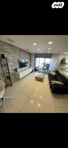 דירה, הגר"א 10, רמת חן ובן ציון, נתניה