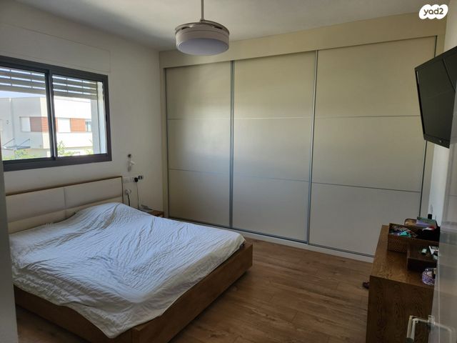 בית פרטי/ קוטג', היקב 8, הגפן, עתלית