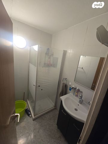 דירה, נתיב חטיבת גולני 45, מנחם בגין, עכו