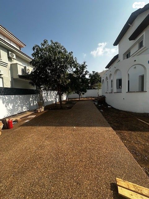 בית פרטי/ קוטג', הלווייתן 40, נווה ים, ראשון לציון