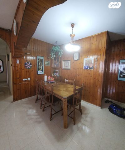 דירה, רחבת רד"ק 28, שכונה י"א, באר שבע