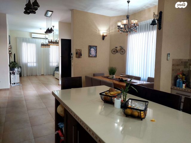 בית פרטי/ קוטג', נחמיה 13, שפירא, אופקים