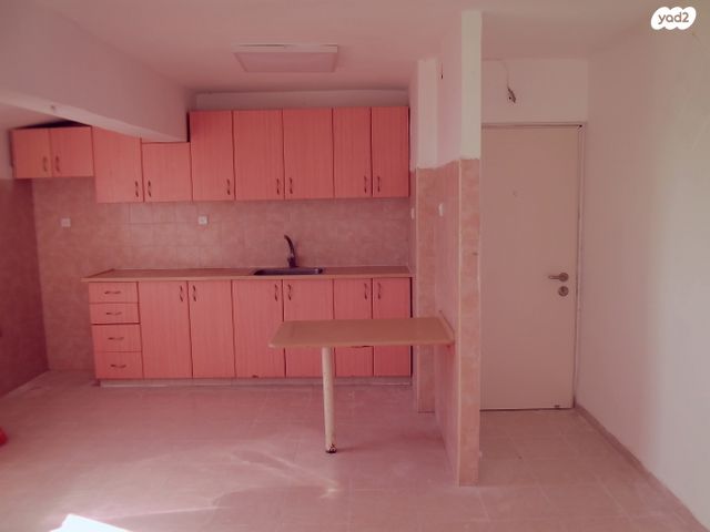 דירה, הרב קוק 2, שיכון ד, טבריה