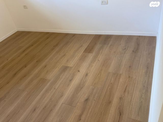 דירה, שדרות בר אילן 61, דרום מערב ותיק, בת ים