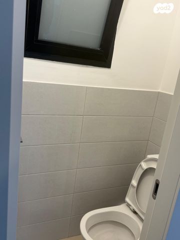 דירה, שדרות בר אילן 61, דרום מערב ותיק, בת ים