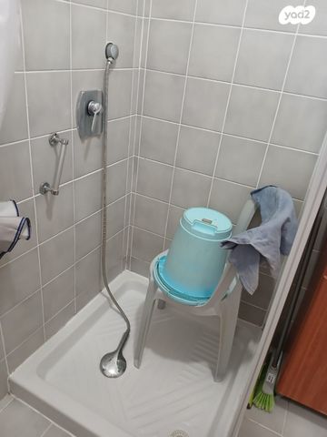 דירה, האלון 6, כרמל מערבי, חיפה