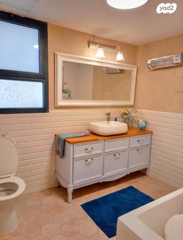 דירה, הערבה 57, רובע ג', אריאל