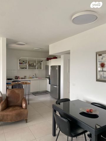 דירה, דרך הים 16, מתחם מרכזי, גני תקווה