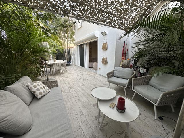 דו משפחתי, שנת היובל 100, גיל עמל, הוד השרון