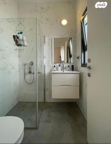 דירה, דוכיפת 9, רמות יצחק, נשר