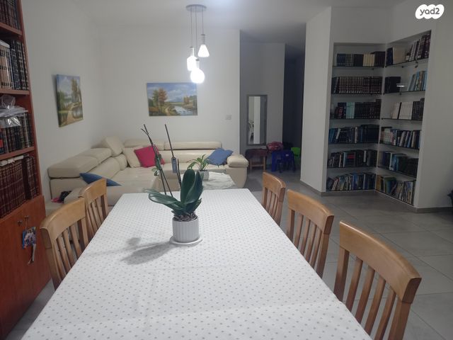 דירת גן, הררי קדם 1, רבבה, רבבה