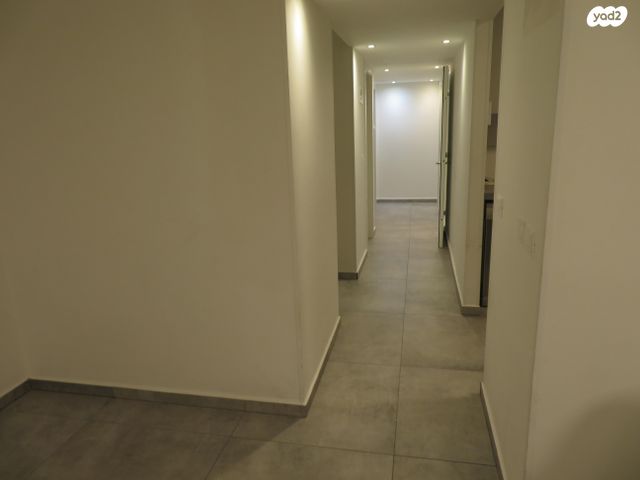 דירה, שבט מנשה 3, אחיסמך, לוד