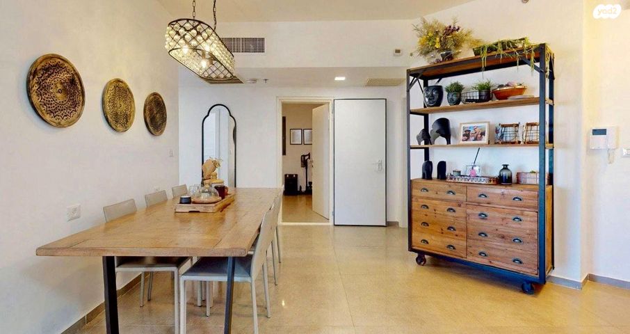 דירה, דוכיפת 9, רמות יצחק, נשר