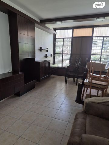 דירה, מ"ג 9, לב העיר, בת ים