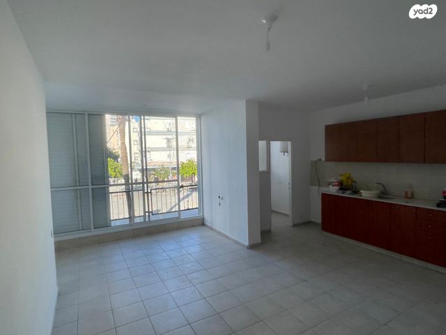 כיכר וייצמן 17