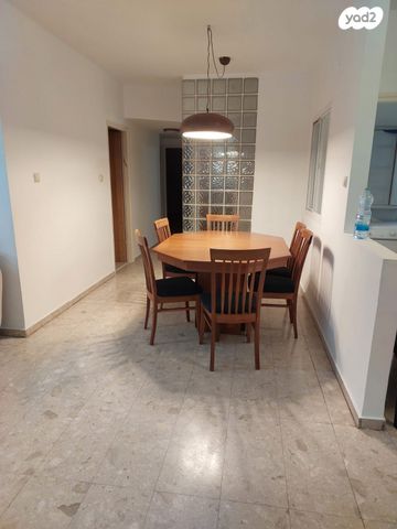 דירה, יהושע רבינוביץ 46, בן גוריון, חולון