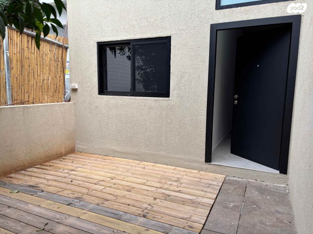 יחידת דיור, הבוסתן 1, ניצני עוז, ניצני עוז