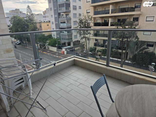 דירה, הרצל 9, עיר, מרכז העיר, נהריה