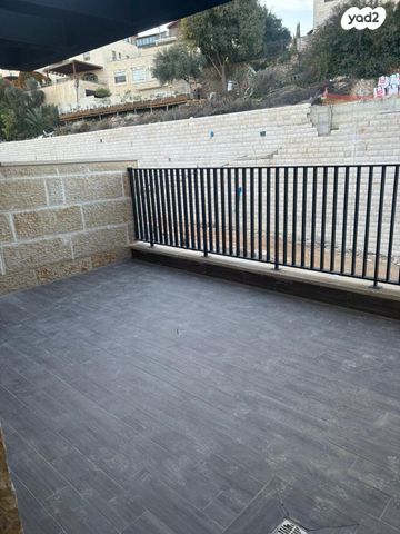 דירה, יצחק ארנסט נבנצל 1, מורדות ארנונה, ירושלים