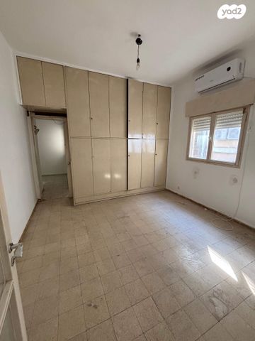 דירה, אלוף הניצחון 10, עליות, רמת גן