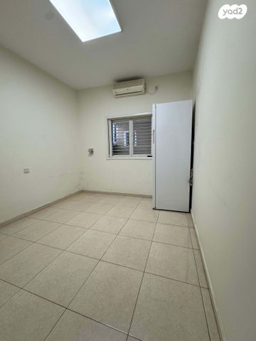 דירת גן, אחד העם 4, רמת השקמה, רמת גן