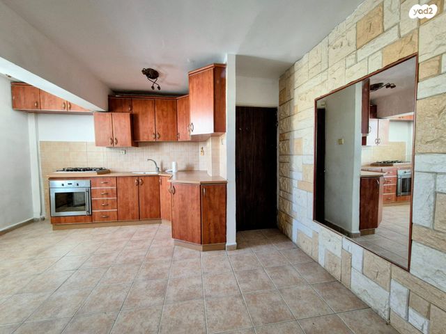 דירה, מנדלי מוכר ספרים 5, בן גוריון, אשקלון