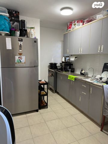 סמטת הצפורנים 8