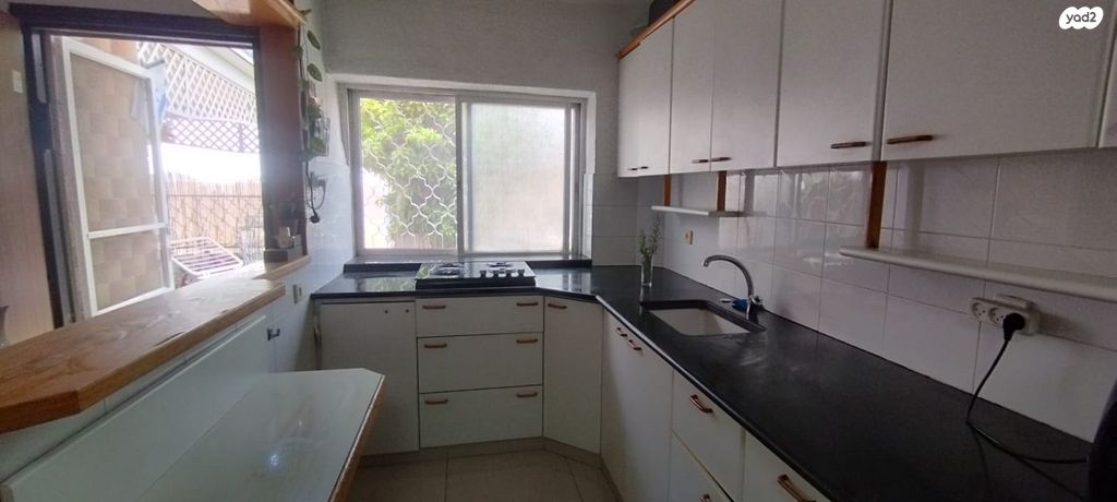 בית פרטי/ קוטג', המרגלית 86, הפרחים, קרית גת