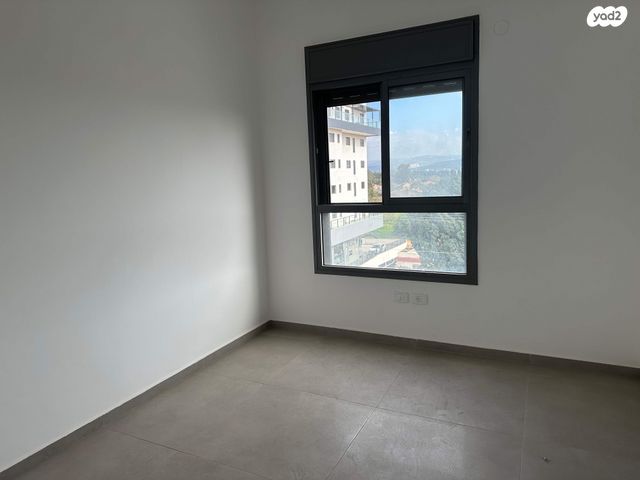 גג/ פנטהאוז, המייסדים 17, נווה אפרים, פרדס חנה כרכור