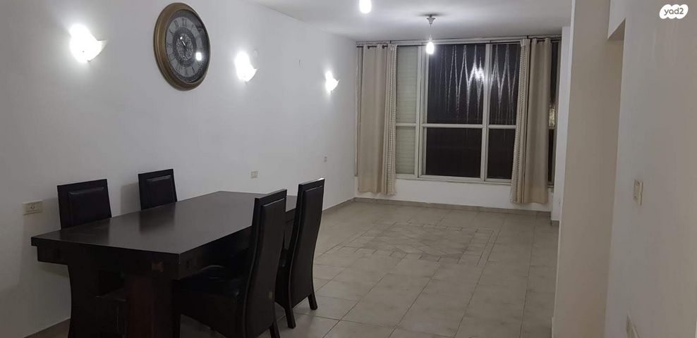 טרומפלדור 11