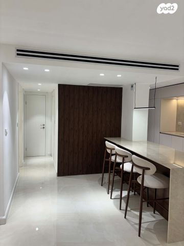 אבא הלל סילבר 119