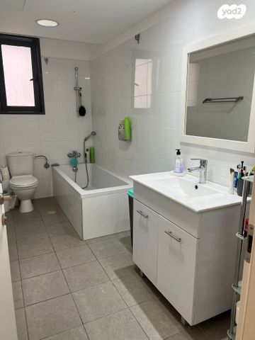 דירה, הקרן 6, גליל ים (מתחם הכוכבים), הרצליה