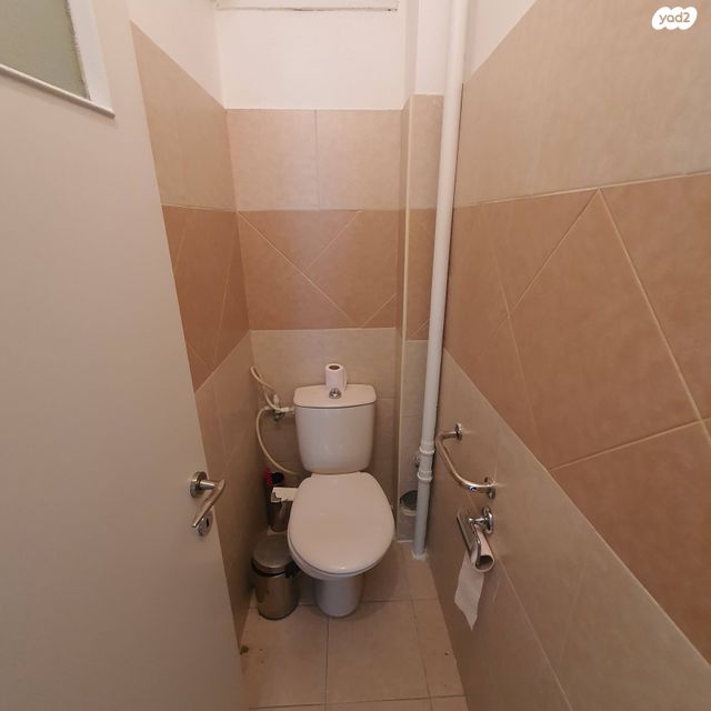 דירה, אשר לוין 8, רמב"ם, ראשון לציון