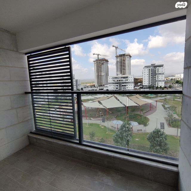 דירה, שלום הגליל 6, אריק שרון, נהריה