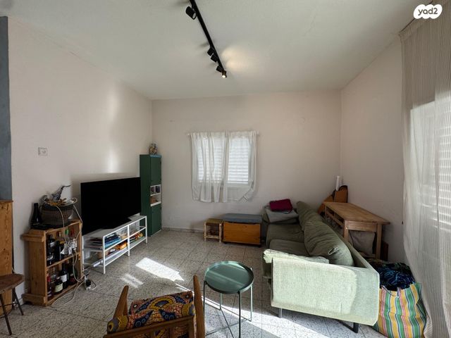 דירה, הפרטיזן היהודי 1, יד אליהו, תל אביב יפו