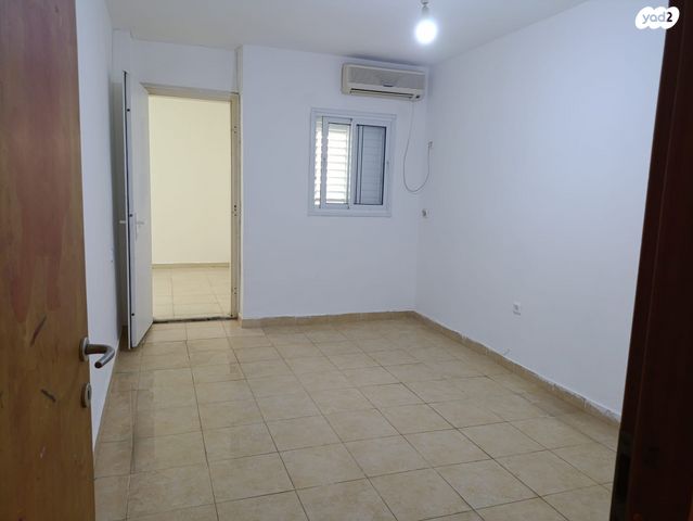 דירה, קרן היסוד 20, רובע ד', אשדוד