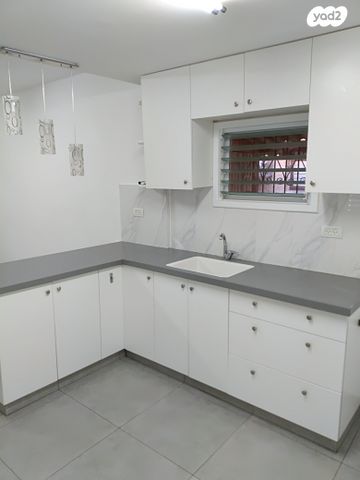 יחידת דיור, שבזי 33, שאר העיר, קרית עקרון