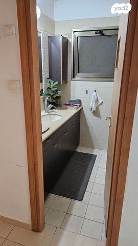 דירה, יוסף 7, קרית השרון, נתניה